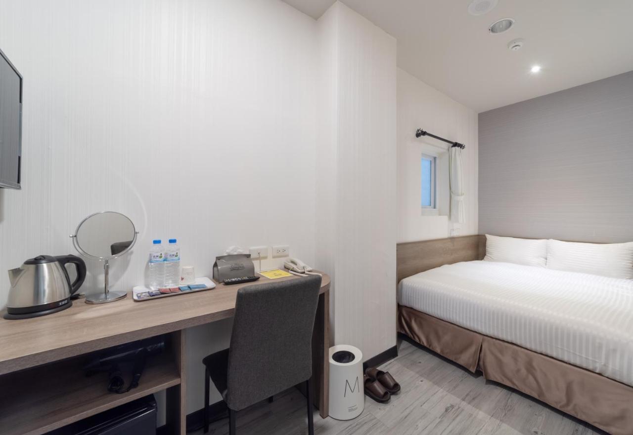 Hotel Brown - Zhongzheng Tainan Eksteriør billede